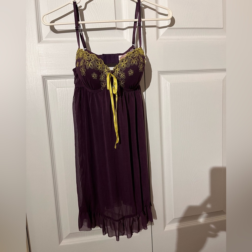 🌻🌻3 for $30🌻🌻La Vie En Rose Purple Chemise with Yellow Lace